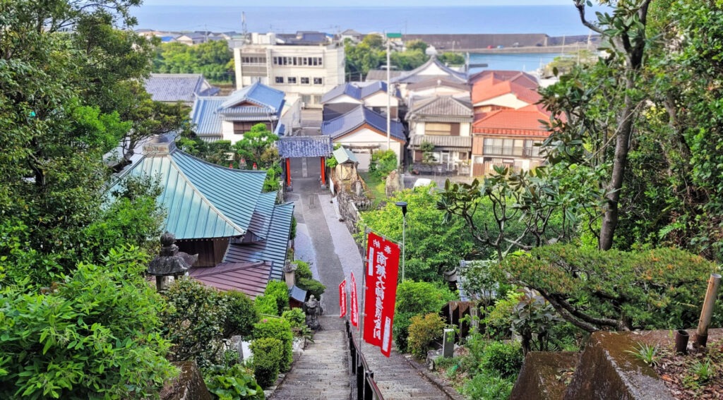 四國遍路第25番津照寺_俯瞰室津港