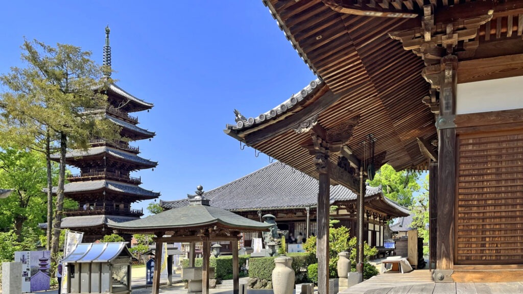 四國遍路第70番本山寺_寺院建築群02