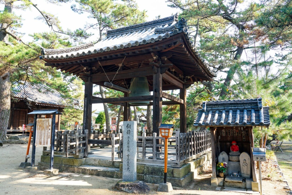 四國遍路第80番國分寺_鐘樓